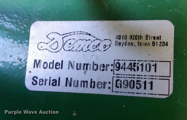 image for item DO3675 2017 Demco 1102  grain cart