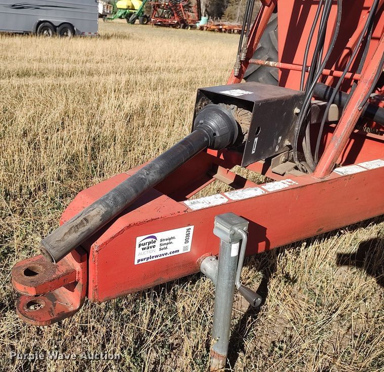 image for item DO3676 Sunflower 8830  grain cart