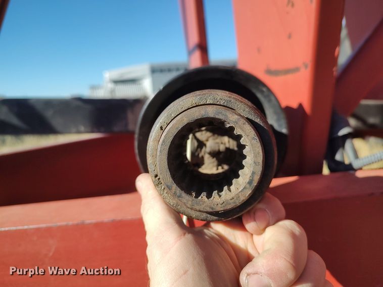 image for item DO3676 Sunflower 8830  grain cart