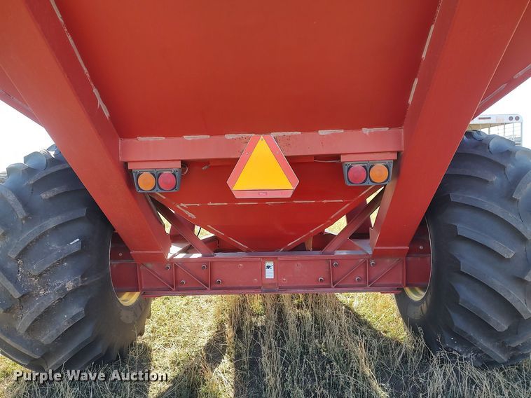 image for item DO3676 Sunflower 8830  grain cart