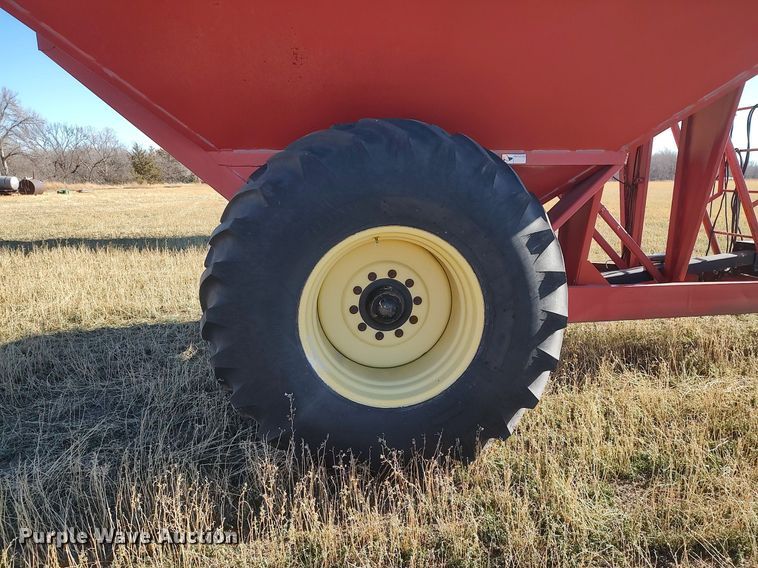 image for item DO3676 Sunflower 8830  grain cart