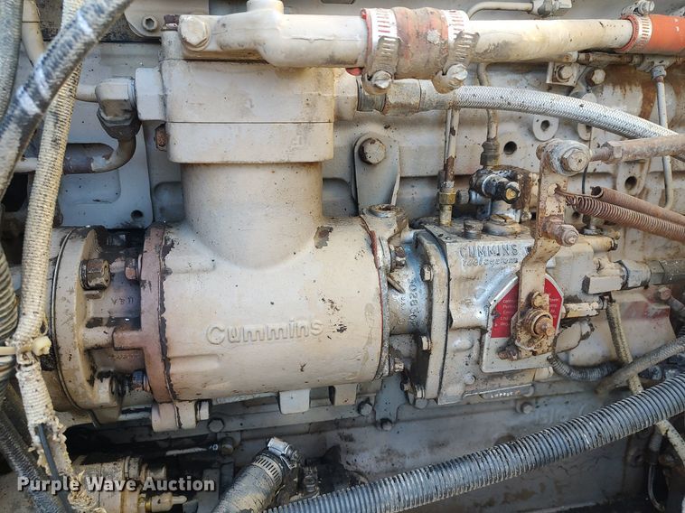 image for item DO3679 1987 Freightliner FLC  semi truck