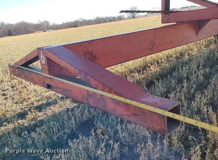 image for item DO3680 1990 John Deere 925  rigid head