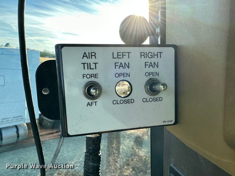 image for item DO3681 2012 John Deere 630F  flex head