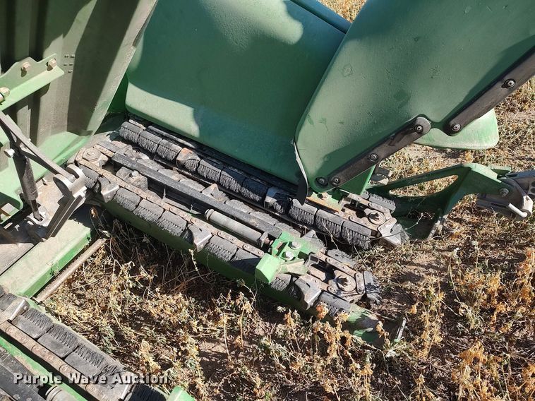 image for item DO3683 2012 John Deere 608C  corn head