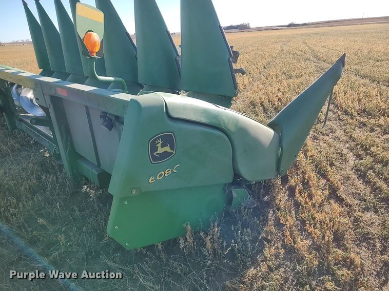 image for item DO3683 2012 John Deere 608C  corn head