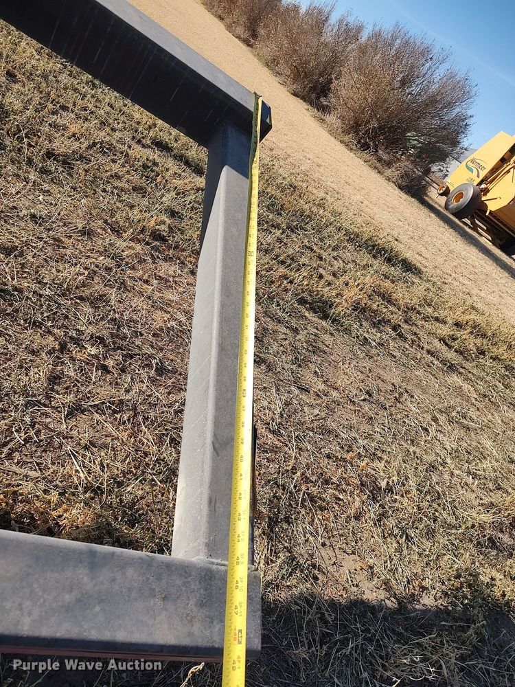 image for item DO3684 2012 Mauer M32  header trailer