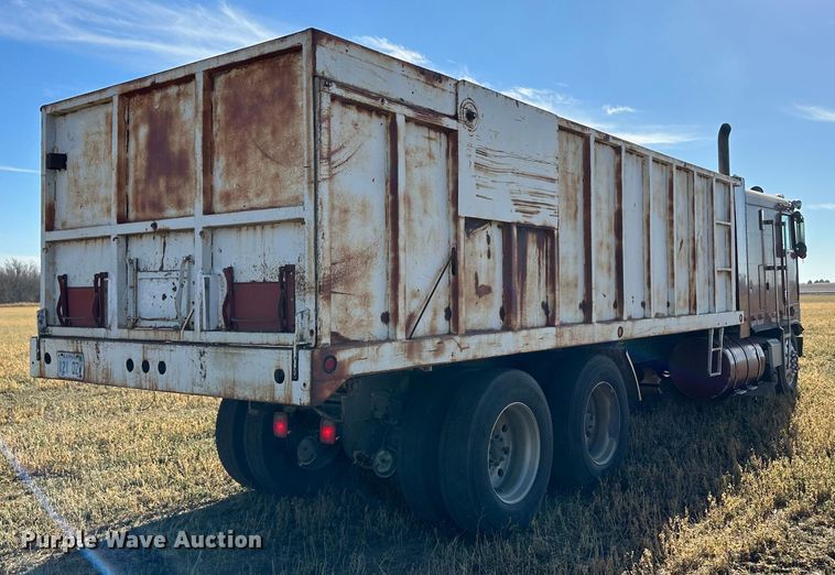 image for item DO3685 1982 Kenworth K100  grain truck