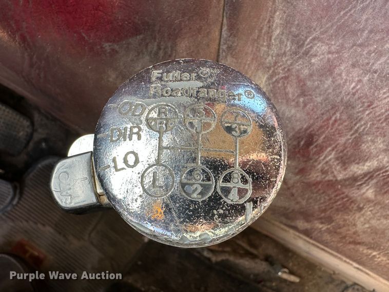 image for item DO3685 1982 Kenworth K100  grain truck