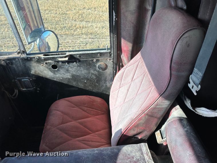 image for item DO3685 1982 Kenworth K100  grain truck