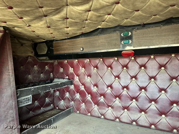 image for item DO3685 1982 Kenworth K100  grain truck