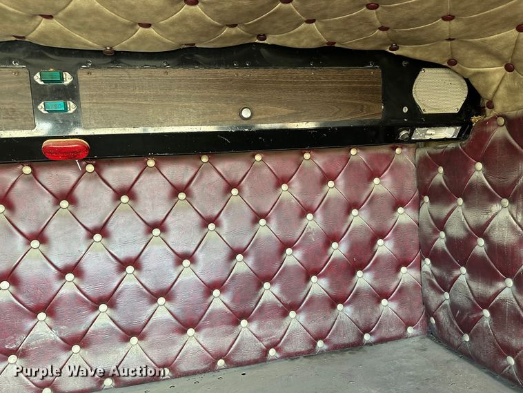 image for item DO3685 1982 Kenworth K100  grain truck