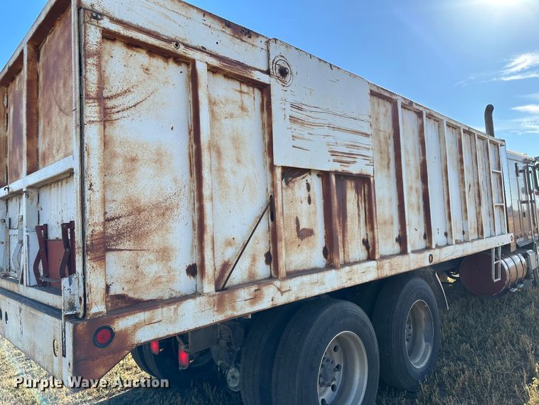 image for item DO3685 1982 Kenworth K100  grain truck