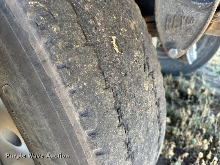 image for item DO3685 1982 Kenworth K100  grain truck