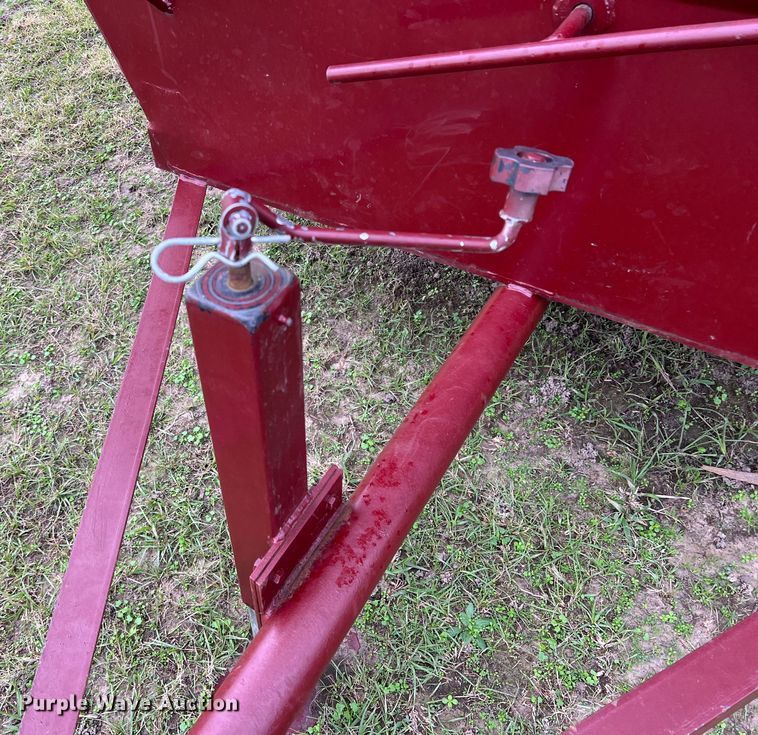 image for item DO8954 Hooten  creep feeder