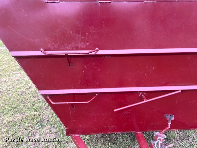 image for item DO8954 Hooten  creep feeder