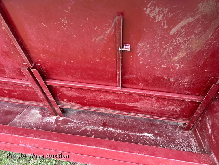 image for item DO8954 Hooten  creep feeder