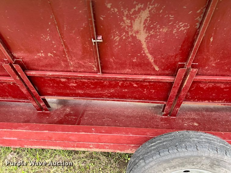 image for item DO8954 Hooten  creep feeder