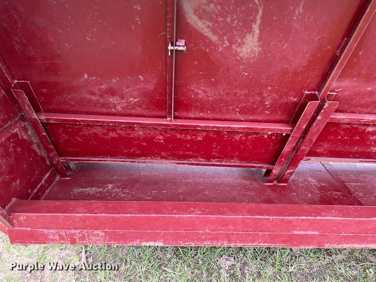 image for item DO8954 Hooten  creep feeder