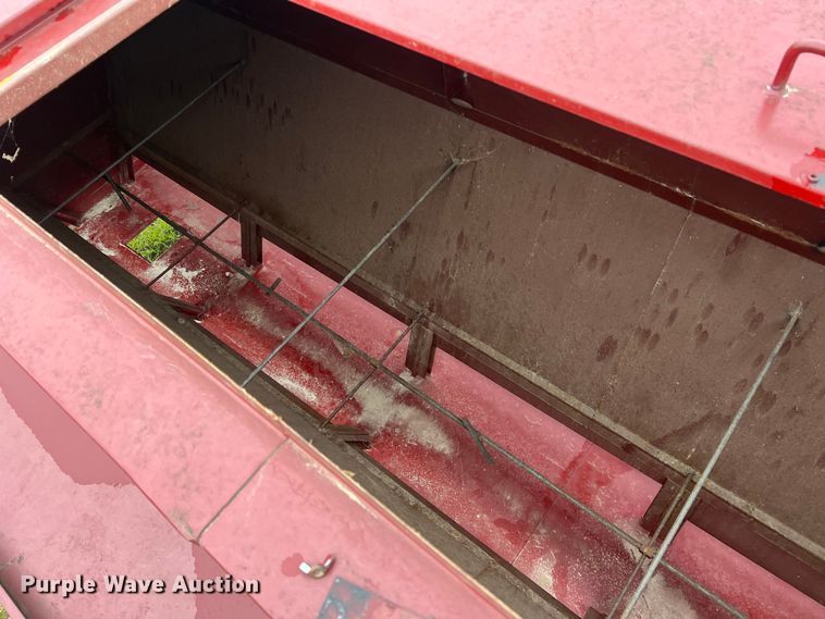 image for item DO8954 Hooten  creep feeder