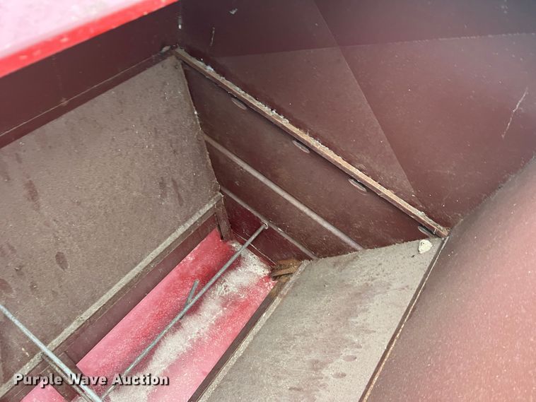 image for item DO8954 Hooten  creep feeder