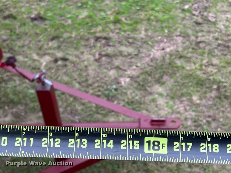 image for item DO8954 Hooten  creep feeder