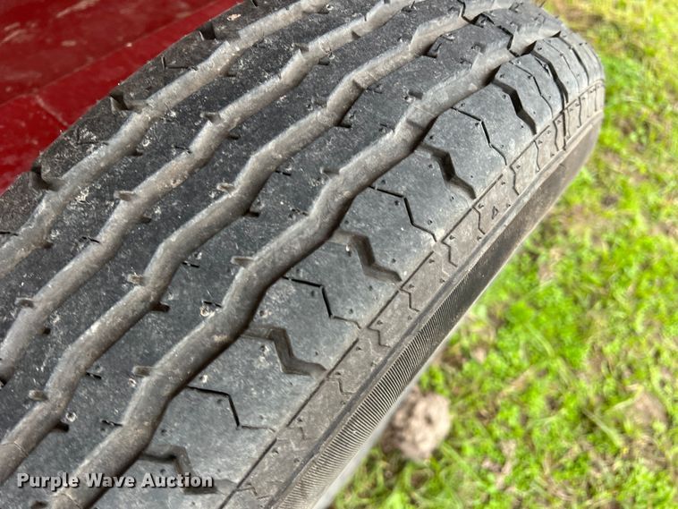 image for item DO8954 Hooten  creep feeder