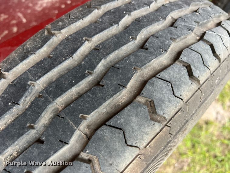 image for item DO8954 Hooten  creep feeder