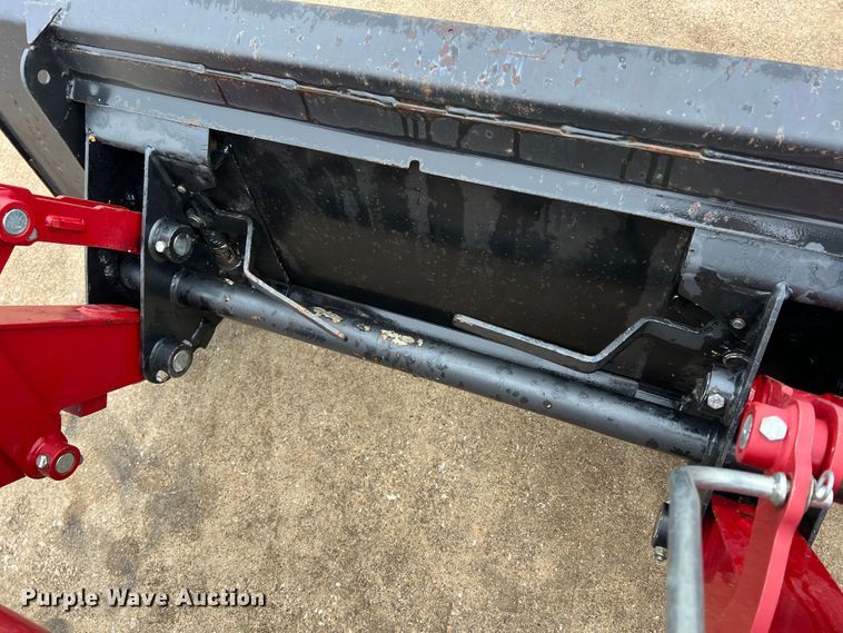 image for item DO8955 2017 Case IH Farmall 100C  MFWD tractor