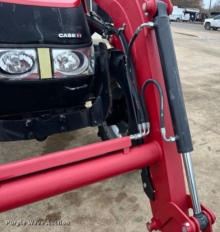 image for item DO8955 2017 Case IH Farmall 100C  MFWD tractor