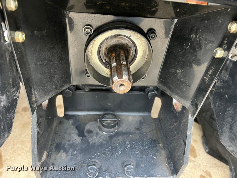 image for item DO8955 2017 Case IH Farmall 100C  MFWD tractor