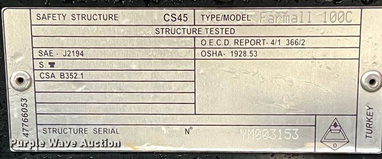 image for item DO8955 2017 Case IH Farmall 100C  MFWD tractor