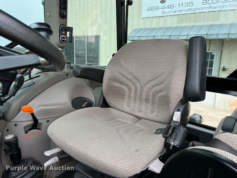 image for item DO8955 2017 Case IH Farmall 100C  MFWD tractor