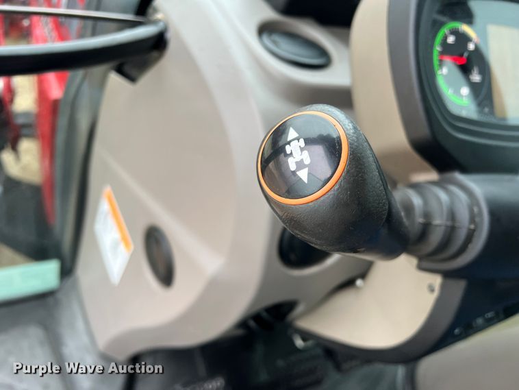 image for item DO8955 2017 Case IH Farmall 100C  MFWD tractor