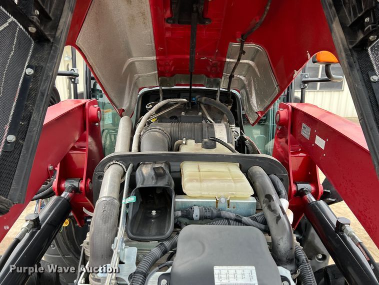 image for item DO8955 2017 Case IH Farmall 100C  MFWD tractor