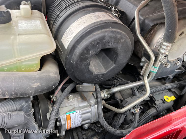 image for item DO8955 2017 Case IH Farmall 100C  MFWD tractor