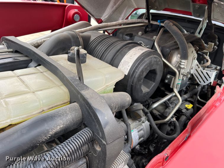 image for item DO8955 2017 Case IH Farmall 100C  MFWD tractor