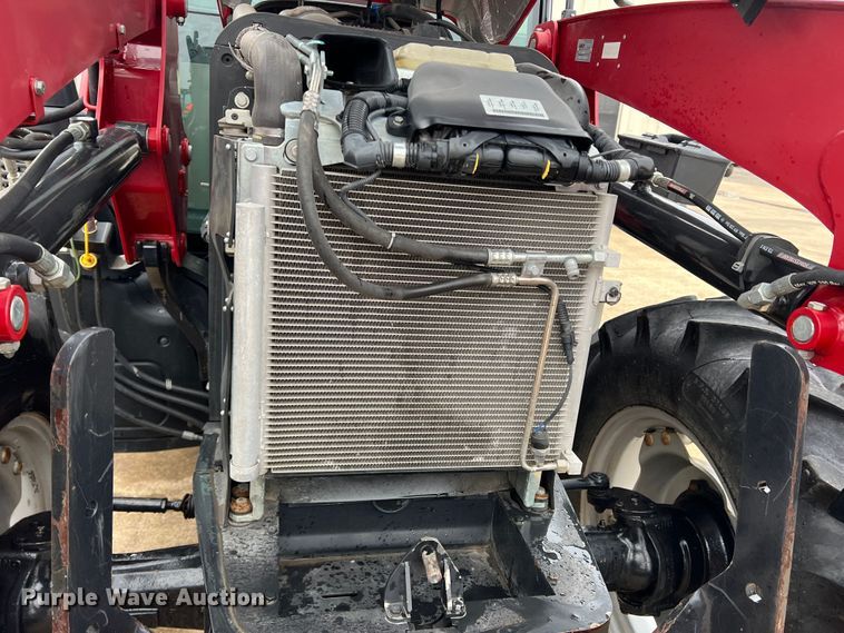 image for item DO8955 2017 Case IH Farmall 100C  MFWD tractor