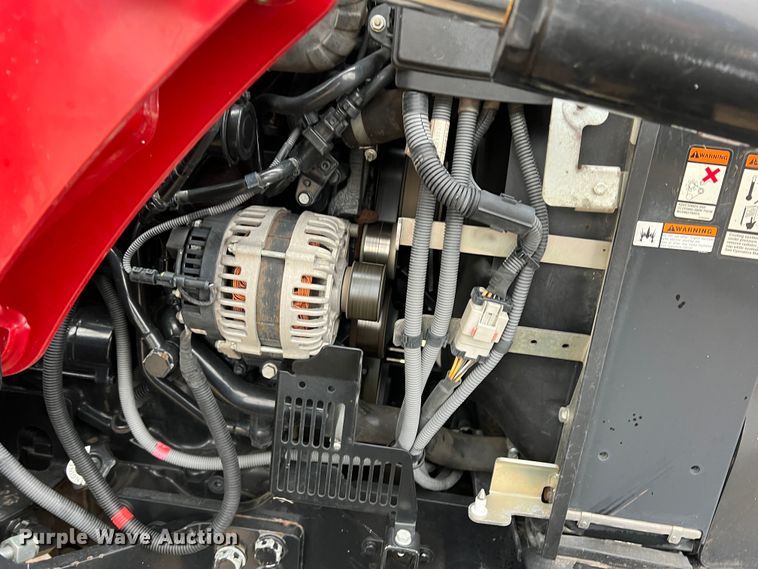 image for item DO8955 2017 Case IH Farmall 100C  MFWD tractor