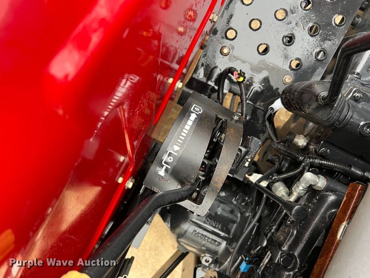 image for item DO8956 2015 Case IH Farmall 50A  MFWD tractor