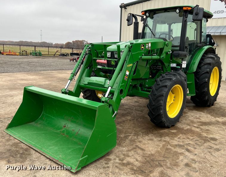 image for item DO8958 2017 John Deere 5100E  MFWD tractor