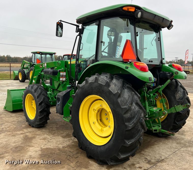 image for item DO8958 2017 John Deere 5100E  MFWD tractor