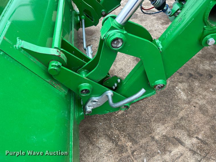 image for item DO8958 2017 John Deere 5100E  MFWD tractor