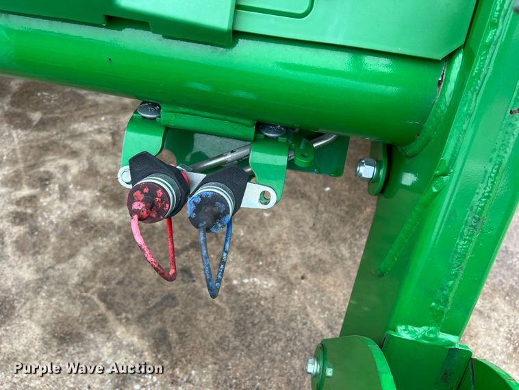 image for item DO8958 2017 John Deere 5100E  MFWD tractor