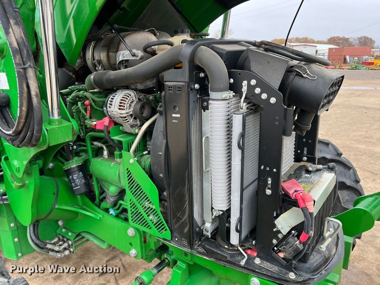 image for item DO8958 2017 John Deere 5100E  MFWD tractor