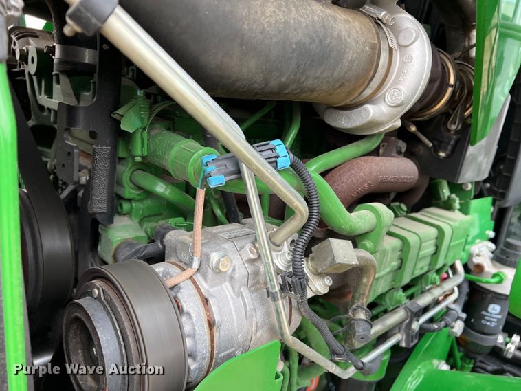 image for item DO8958 2017 John Deere 5100E  MFWD tractor