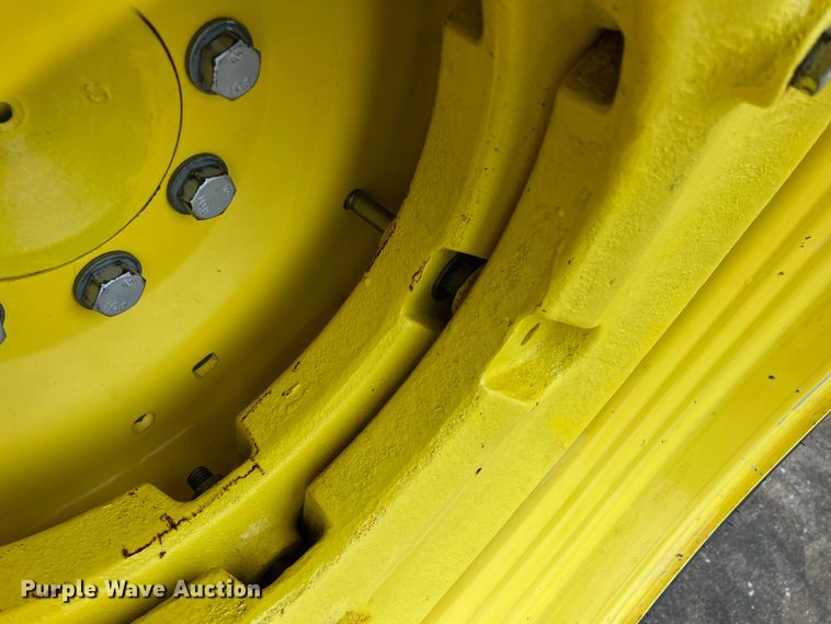 image for item DO8958 2017 John Deere 5100E  MFWD tractor