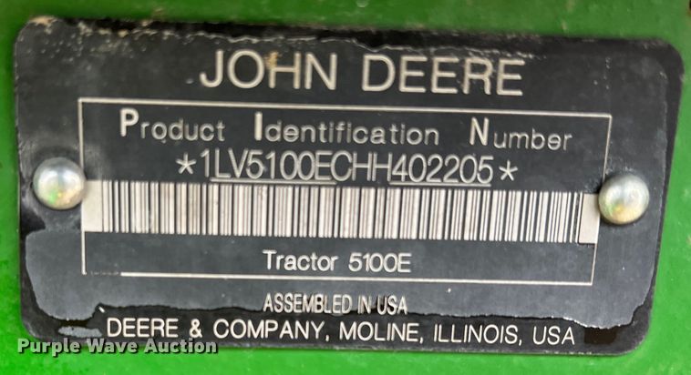 image for item DO8958 2017 John Deere 5100E  MFWD tractor