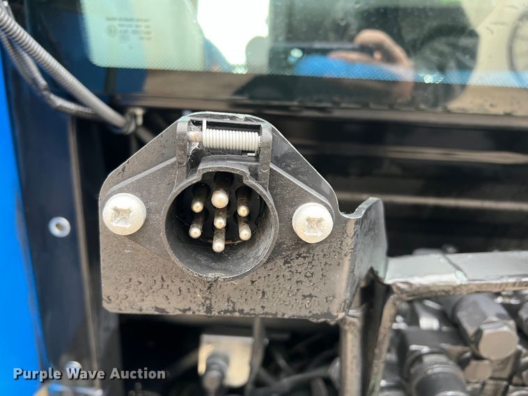 image for item DO8960 New Holland T4.75  MFWD tractor