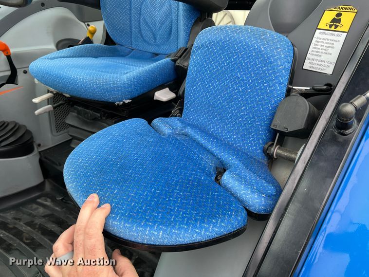 image for item DO8960 New Holland T4.75  MFWD tractor